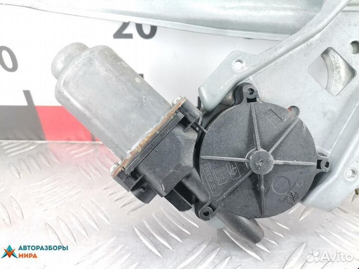 Стеклоподъемник электрический задний левый Nissan