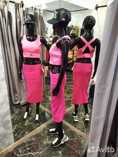 Спортивные топы nike reebok adidas