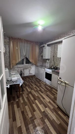 1-к. квартира, 35 м², 1/3 эт.