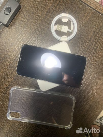 iPhone X, 64 ГБ