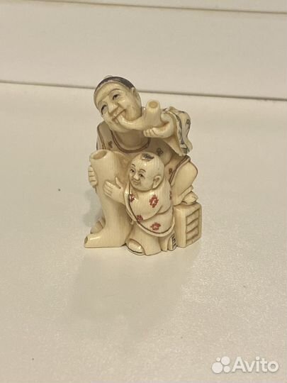 Статуэтка нэцкэ