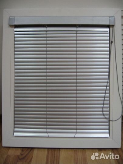 Жалюзи и рулонные жалюзи