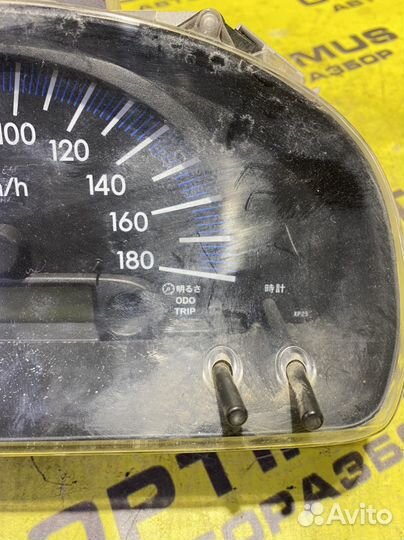 Щиток приборов Toyota Probox