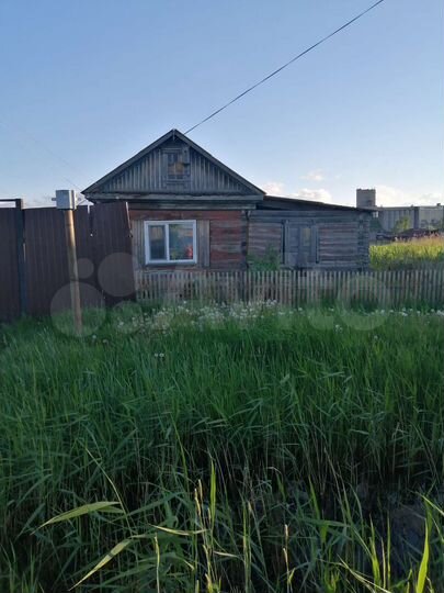 Дом 28 м² на участке 10 сот.