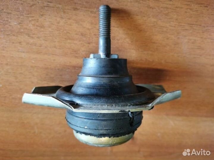 Опора двигателя (подушка) Ford Sierra 1982-1986