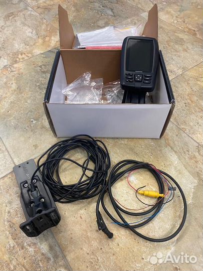 Продаю эхолот-картплоттер Garmin echoMAP chirp44cv