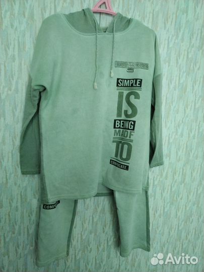 Спортивный костюм женский