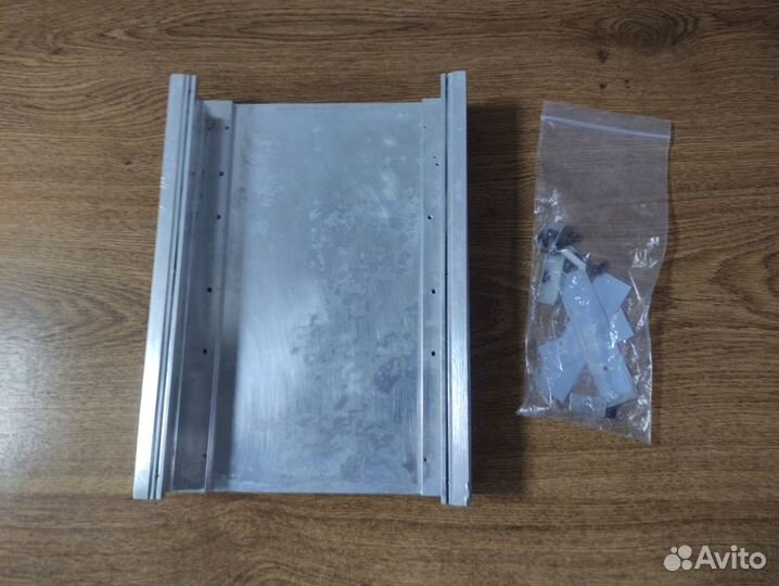 Радиатор от автомобильного усилителя алюминиевый