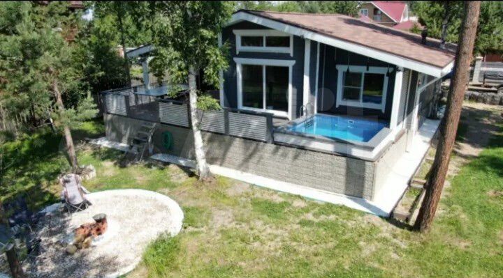 Коттедж 100 м² на участке 10 сот.