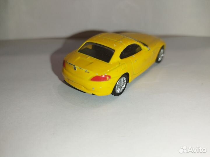 Модель автомобиля BMW Z4