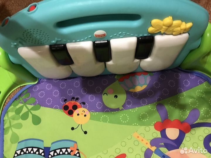 Игровой коврик Fisher Price пианино