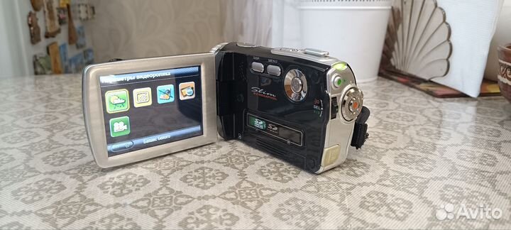 Маленькая видеокамера sony HDV-V8S/16megapixel