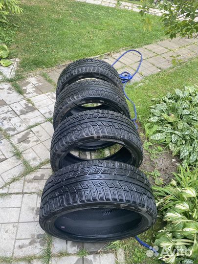 Kumho I'Zen KW22 225/40 R18