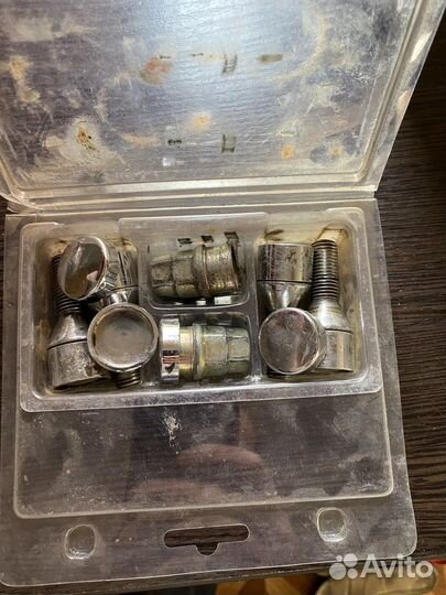 Секретки. Болты