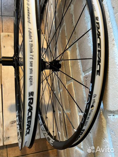 Колеса для велосипеда,вилсет Race Face