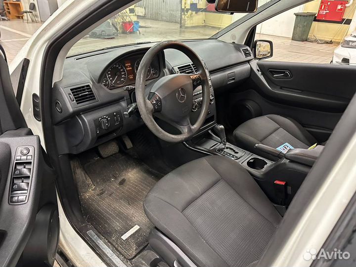 Mercedes-Benz A-класс 1.7 CVT, 2011, 130 000 км