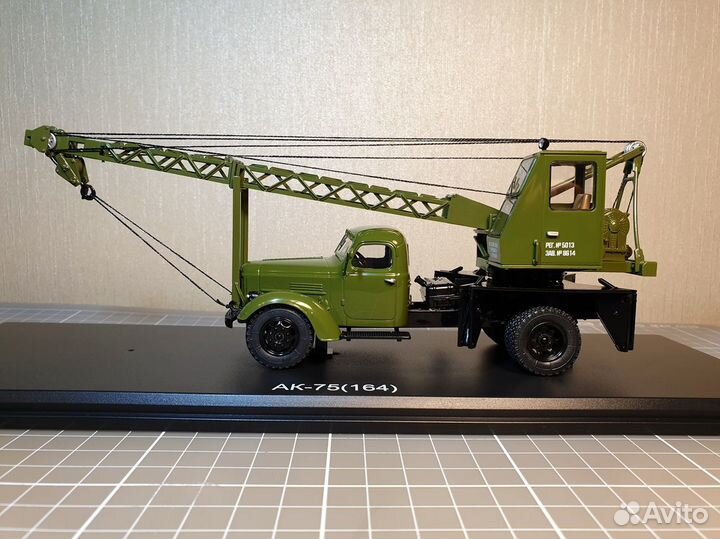 Автокран ак-75 на шасси ЗИЛ-164, хаки SSM1130