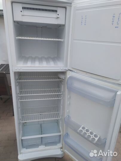 Холодильник indesit no frost
