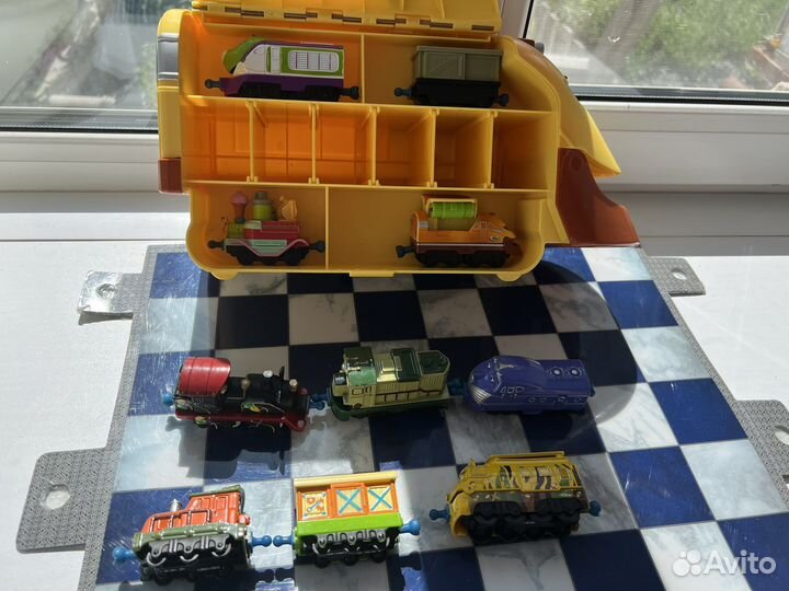 Игрушка автобус чинггинтон