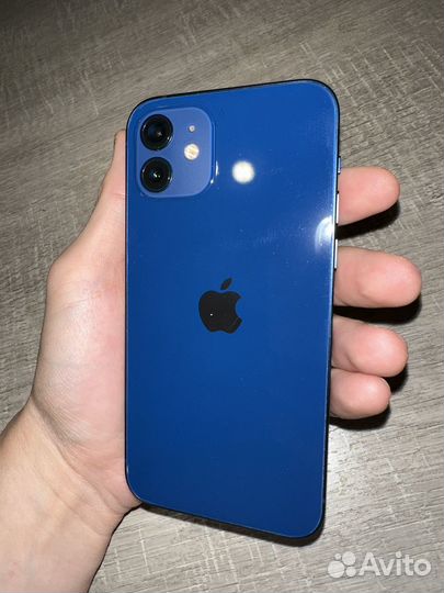 iPhone 12, 64 ГБ