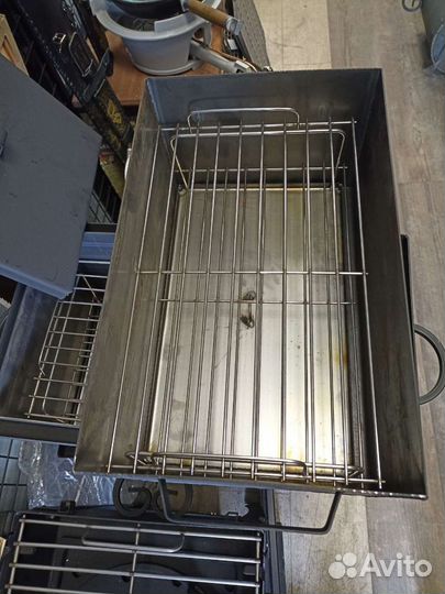 Коптильня 400 мм Дымок с решётками из нерж 3мм