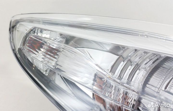 Фара правая Renault Megane 3