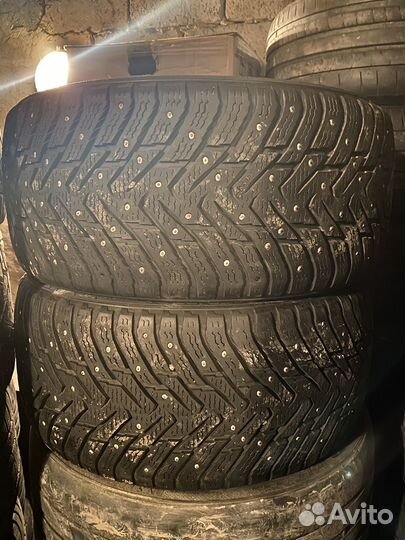 Nokian Tyres Hakkapeliitta 8 255/35 R19