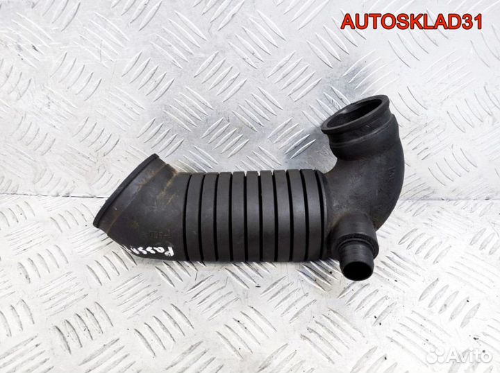 Патрубок турбины VW Passat B5 1,9 AJM 8D0129615C