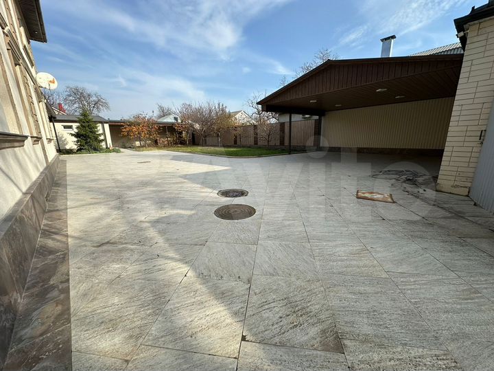 Дом 255,4 м² на участке 9 сот.