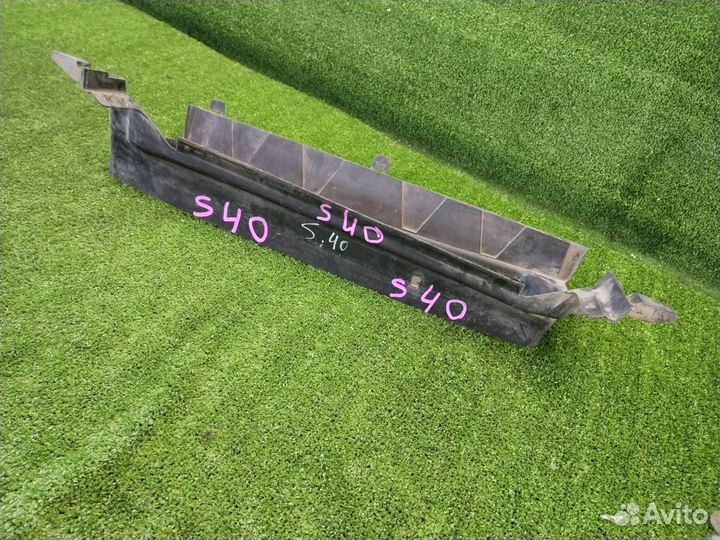 Воздухозаборник Volvo S40