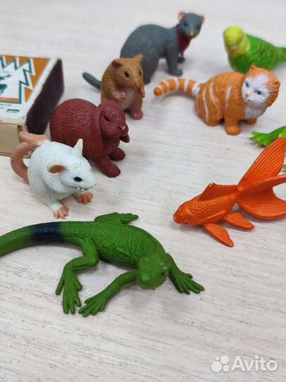 Миниатюрные фигурки животных Safari Ltd 90-х