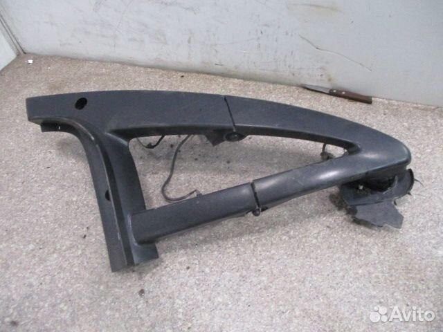 Кронштейн бордюрного зеркала Mercedes-Benz A943810