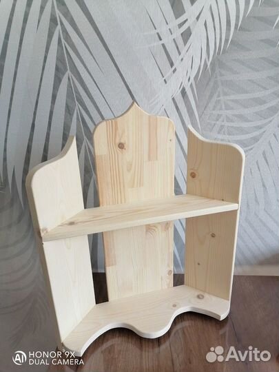 Угловая полка для икон