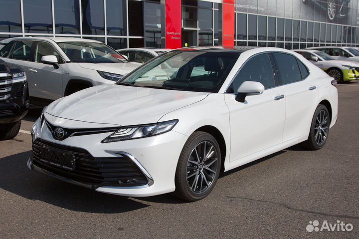 Toyota Camry 2.5 AT, 2023