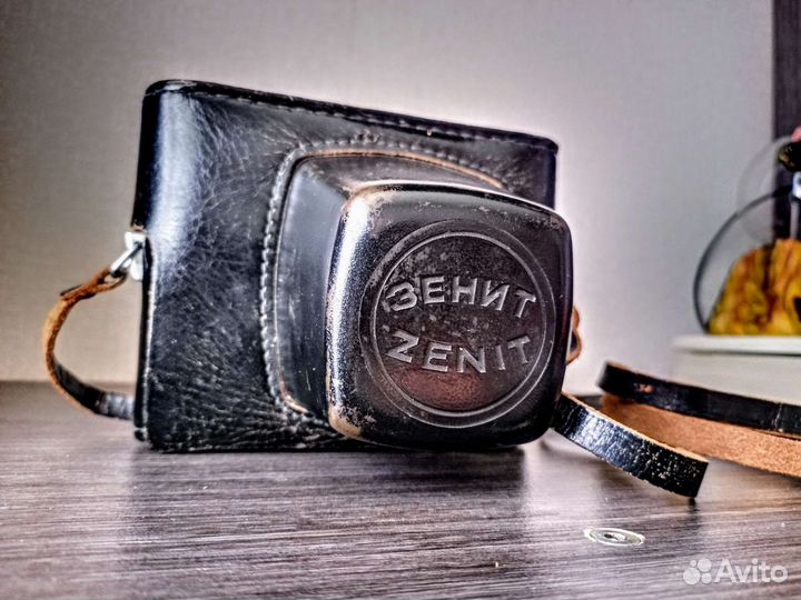 Плёночный фотоаппарат 