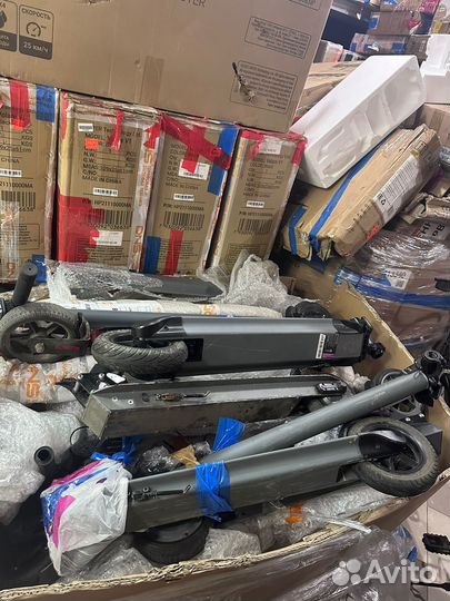 Электросамокаты Hiper Slim VX561