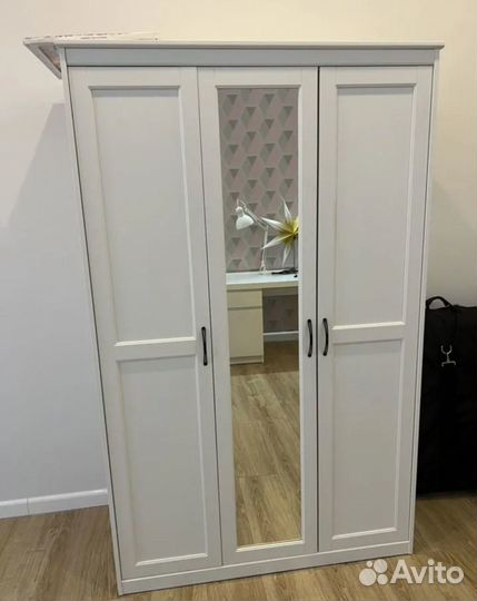 Шкаф бу IKEA белый