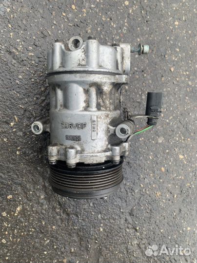 Компрессор кондиционера Volkswagen Polo седан