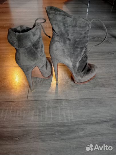 Ботильоны натуральная замша оригинал на шпильке
