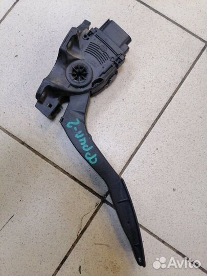 Педаль газа Land Rover Freelander 2