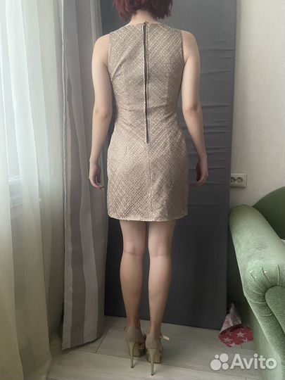 Нарядное платье