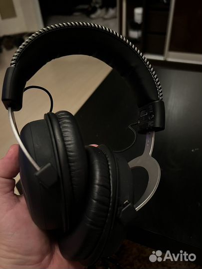 Игровые наушники hyperx cloudx