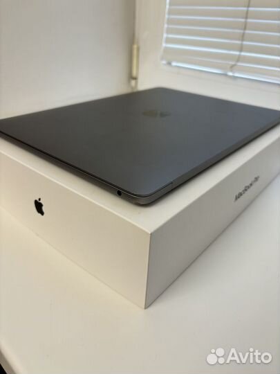 MacBook Pro 13 2019 256GB