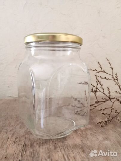 Стеклянная банка 