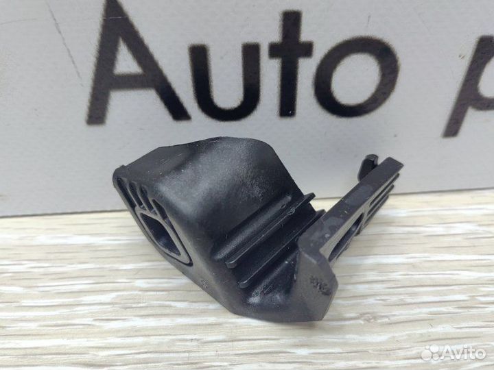 Кронштейн фары левый Bmw 3 F30 N55B30 2012