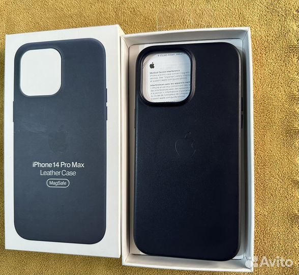 Кожаный чехол iPhone 14 Pro Max