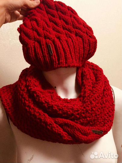 Комплект шапка и снуд