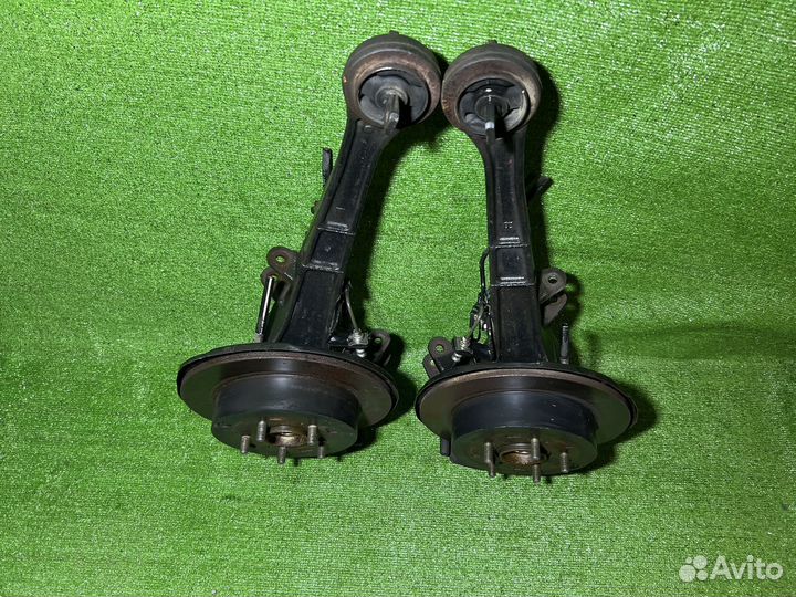 Ступицы задние Mitsubishi 302mm 38mm суппорт