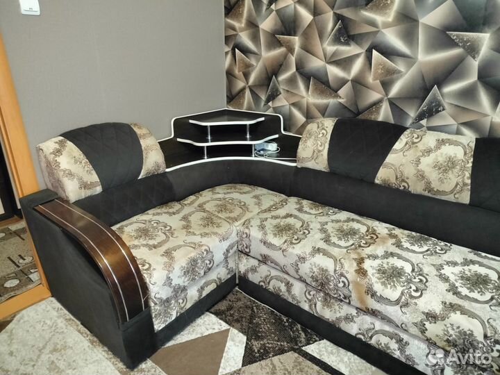 Угловой диван бу