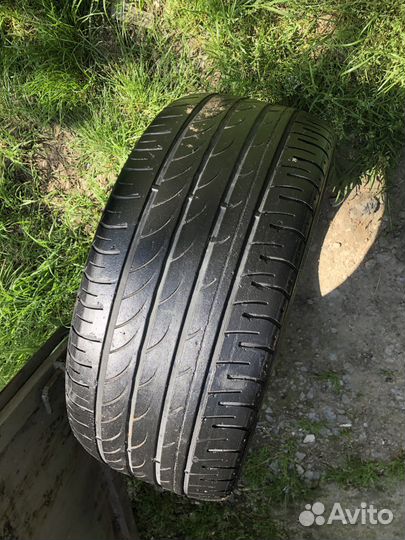 Tri Ace Carrera 275/40 R20